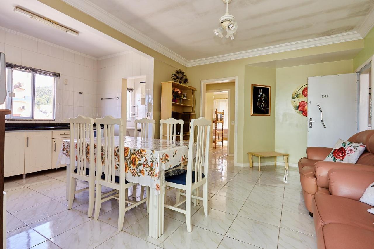 1040 - Departamento 2 Quartos Na Rua Pirajica . 200 M Da Praia Bombinhas Centro Dış mekan fotoğraf