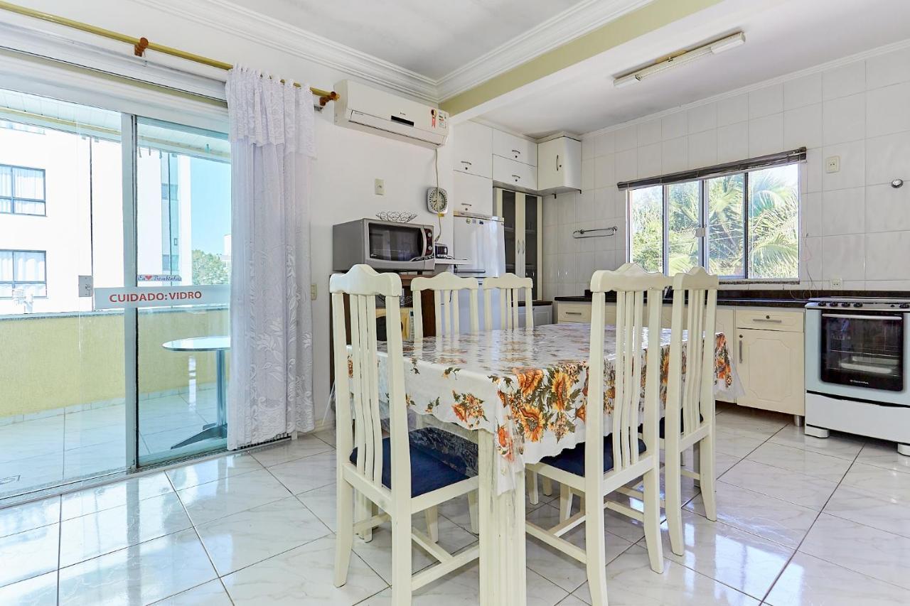 1040 - Departamento 2 Quartos Na Rua Pirajica . 200 M Da Praia Bombinhas Centro Dış mekan fotoğraf
